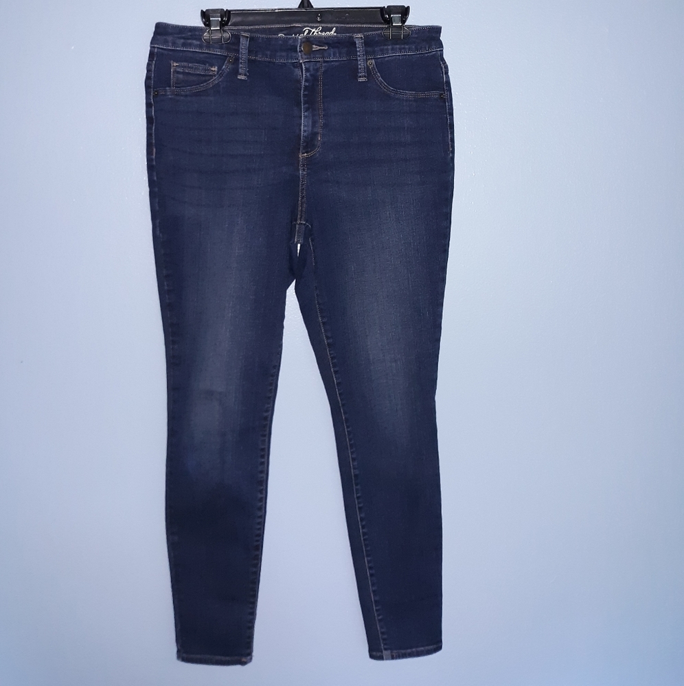 Universal thread high rise skinny jeggings.
